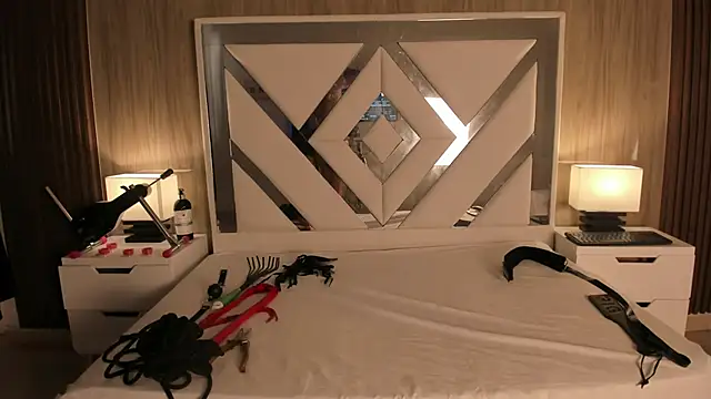 Snapshot of ValentinaThomas chatting on September 8, 7:35 pm ValentinaThomas online show from September 8, 7:35 pm