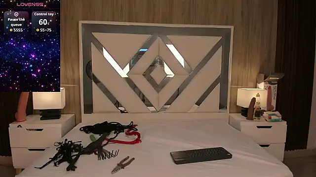 Snapshot of ValentinaThomas chatting on October 2, 7:28 pm ValentinaThomas online show from October 2, 7:28 pm