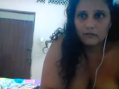 Snapshot of carolina_goez chatting on February 14, 10:04 pm carolina goez online show from February 14, 10:04 pm