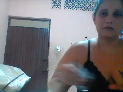 Snapshot of carolina_goez chatting on February 22, 7:58 pm carolina goez online show from February 22, 7:58 pm