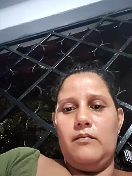 Snapshot of carolina_goez chatting on November 16, 11:41 pm carolina goez online show from November 16, 11:41 pm