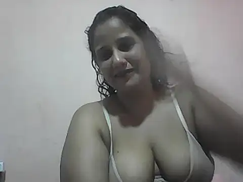 Snapshot of carolina_goez chatting on February 16, 7:16 pm carolina goez online show from February 16, 7:16 pm