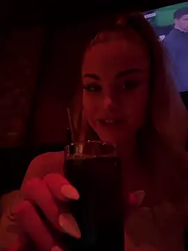 MilaMaaay online show from March 22, 6:09 pm