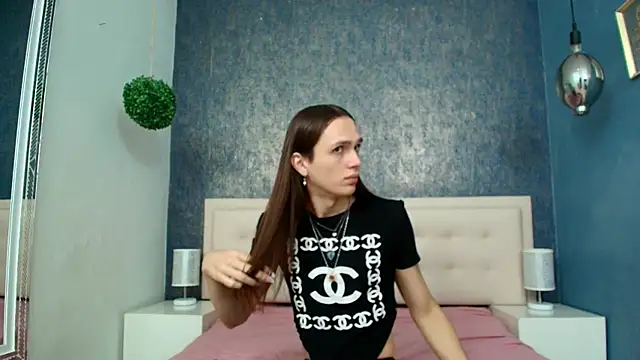 Snapshot of Celestial_Queen_ chatting on October 14, 1:12 pm Celestial Queen online show from October 14, 1:12 pm