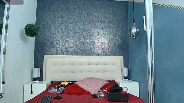 Celestial Queen  online show from February 21, 2:19 pm