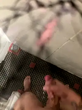 lescro95  online show from November 2, 3:06 pm