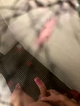 lescro95  online show from November 1, 12:10 pm