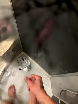 lescro95  online show from November 12, 4:33 pm