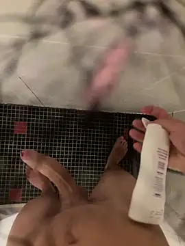 lescro95  online show from December 19, 3:58 pm