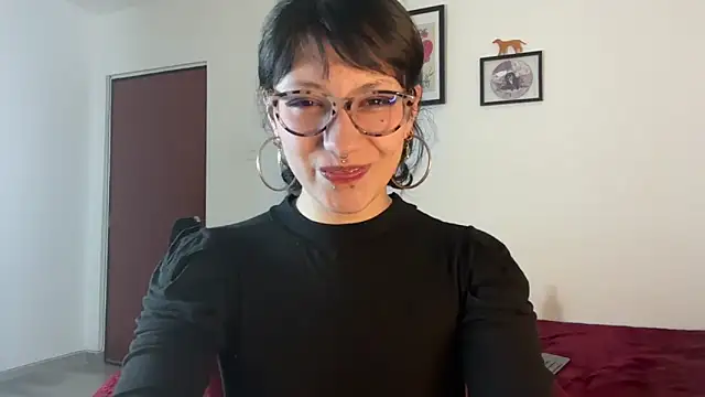 Snapshot of cataline_de_aragaon chatting on September 28, 7:54 pm cataline de aragaon online show from September 28, 7:54 pm