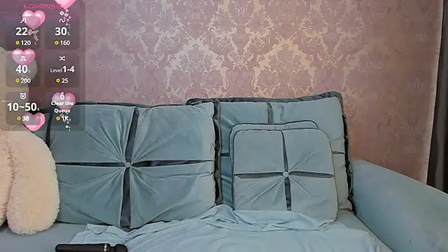 RubyMiaow online show from December 14, 8:08 pm