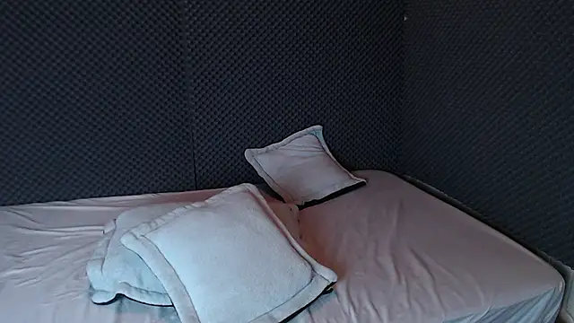 Snapshot of _joy_yva chatting on November 29, 9:37 pm joy yva online show from November 29, 9:37 pm