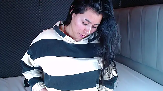  joy yva online show from December 22, 11:05 pm