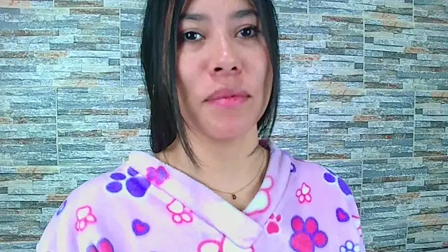 Snapshot of _joy_yva chatting on February 24, 1:10 pm joy yva online show from February 24, 1:10 pm