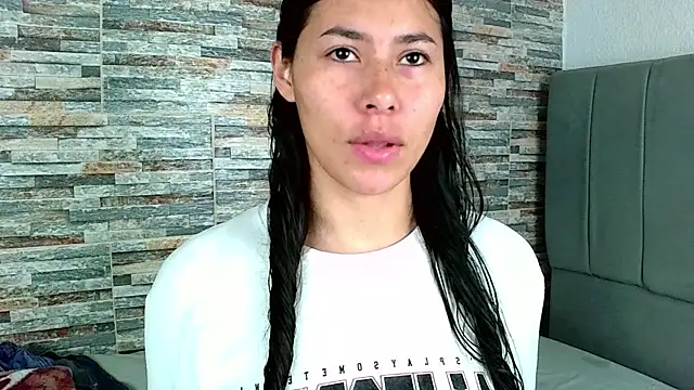 Snapshot of _joy_yva chatting on February 20, 3:08 pm joy yva online show from February 20, 3:08 pm