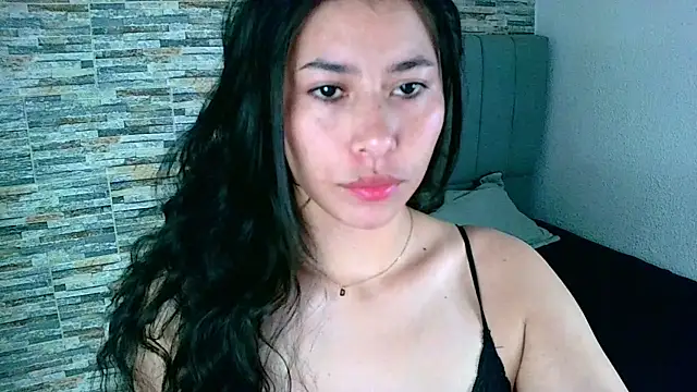 Snapshot of _joy_yva chatting on February 13, 3:24 pm joy yva online show from February 13, 3:24 pm