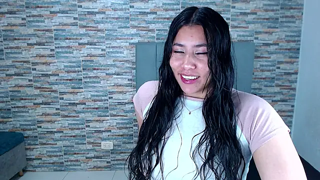 Snapshot of _joy_yva chatting on October 5, 6:09 pm joy yva online show from October 5, 6:09 pm