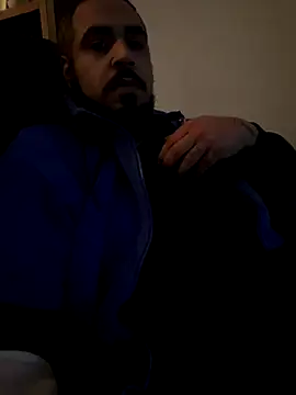 Dikkiduohottt online show from December 3, 7:13 pm