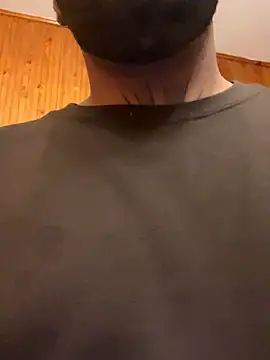 Dikkiduohottt online show from December 15, 4:24 pm