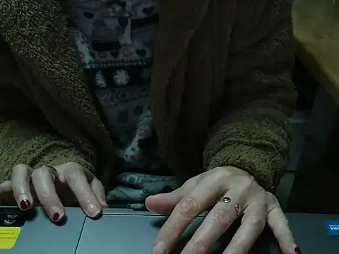 VeneRed online show from February 10, 4:39 pm