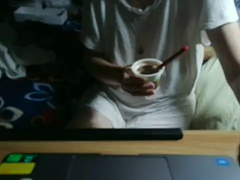 VeneRed online show from May 31, 8:31 pm