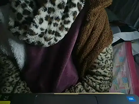 VeneRed online show from March 26, 11:13 pm