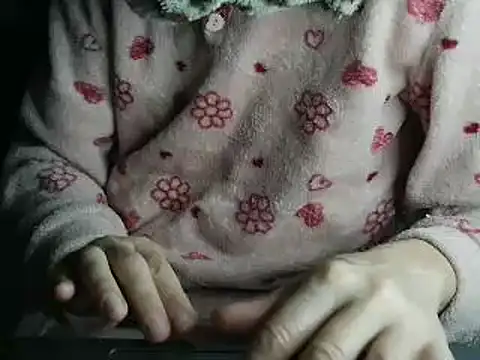 VeneRed online show from March 4, 7:05 am