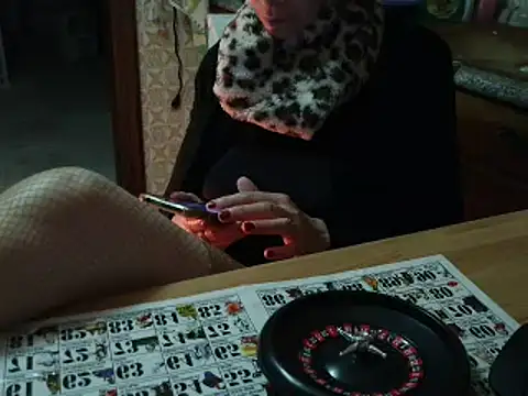 VeneRed online show from October 31, 4:31 am