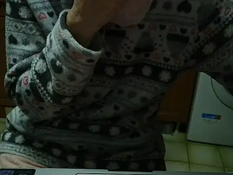 VeneRed online show from February 8, 5:21 pm