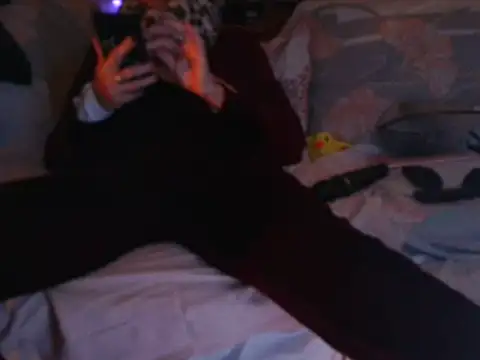 VeneRed online show from November 28, 7:03 pm