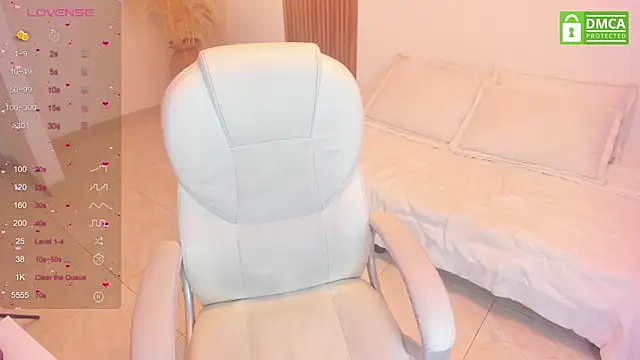 noahdarkdoll  online show from January 31, 4:58 am