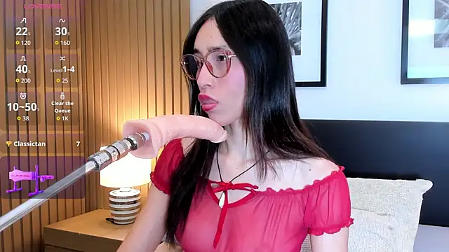 Snapshot of doll_bella_ chatting on June 24, 8:06 pm doll bella online show from June 24, 8:06 pm