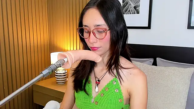 doll bella  online show from March 11, 7:52 pm