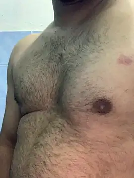 Snapshot of desiduzz21 chatting on January 14, 10:24 pm desiduzz21 online show from January 14, 10:24 pm