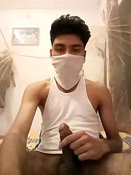 Snapshot of xxxgayroy12 chatting on February 21, 6:26 pm xxxgayroy12 online show from February 21, 6:26 pm