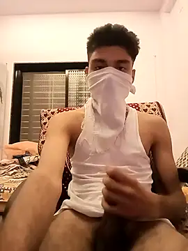 Snapshot of xxxgayroy12 chatting on December 7, 6:21 pm xxxgayroy12 online show from December 7, 6:21 pm