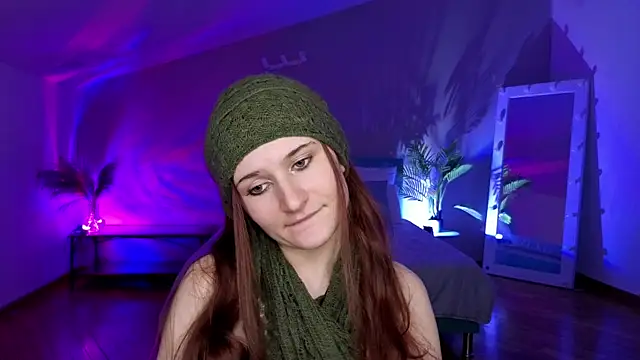 L1ittle kitty  online show from April 11, 7:45 am