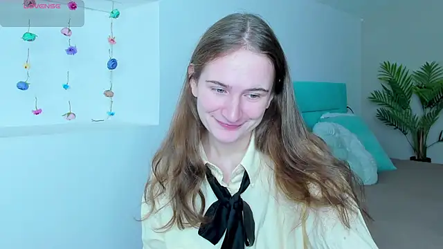 L1ittle kitty  online show from November 19, 6:35 am