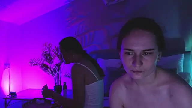 L1ittle kitty  online show from July 1, 5:19 am
