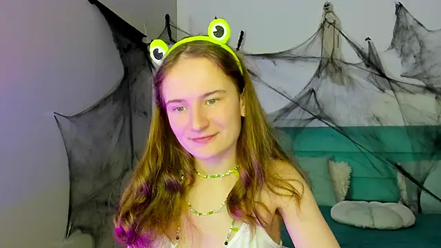 L1ittle kitty  online show from October 27, 6:36 am