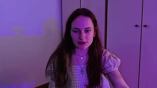 L1ittle kitty  online show from June 17, 6:13 am