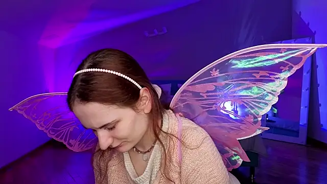 L1ittle kitty  online show from April 13, 5:22 am