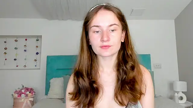 L1ittle kitty  online show from September 20, 5:01 am