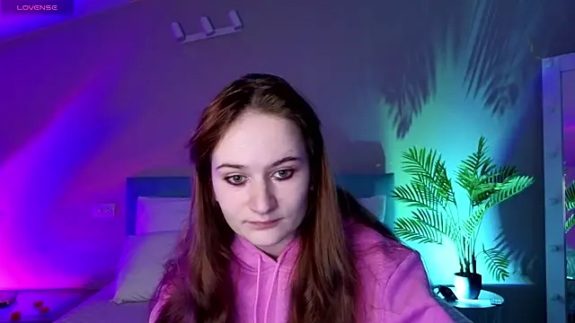 L1ittle kitty  online show from May 4, 5:33 am
