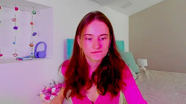 L1ittle kitty  online show from September 25, 5:35 am