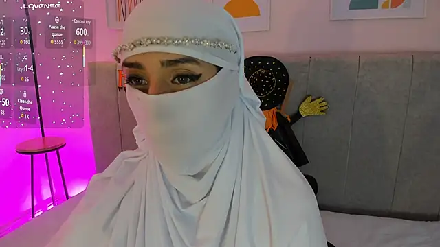 rawiya online show from November 1, 12:32 pm