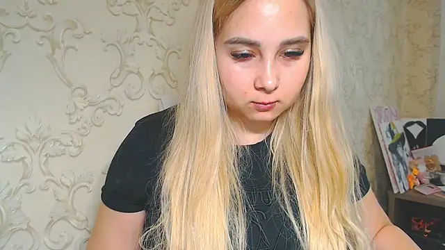 DolphinDreams online show from April 20, 2:29 pm