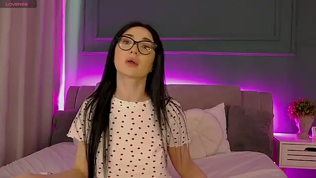 AllisonSky online show from March 13, 12:32 pm