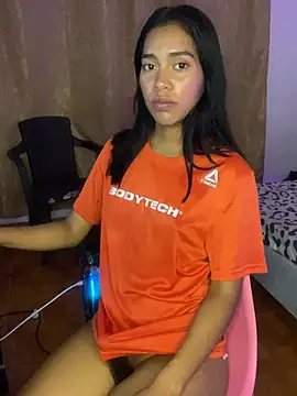 Snapshot of valeriah_7 chatting on March 2, 10:23 pm valeriah 7 online show from March 2, 10:23 pm