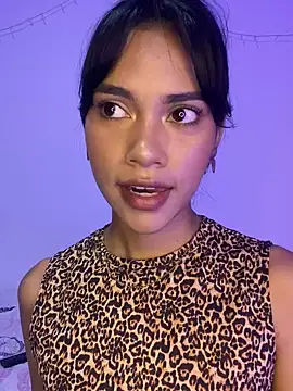Snapshot of valeriah_7 chatting on January 17, 12:42 am valeriah 7 online show from January 17, 12:42 am